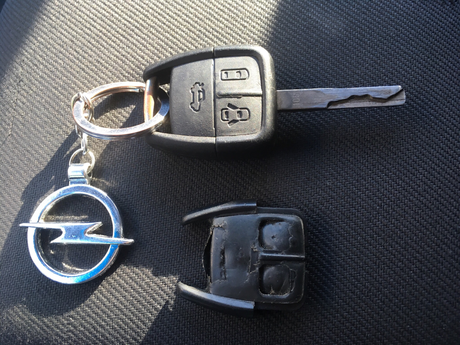 Ключи опель вектра б. Ключ Опель Вектра с 2004 чехол. Ключ Опель Вектра ц. Ключ Opel Vectra c. Корпус ключа зажигания Опель Вектра с 2004.
