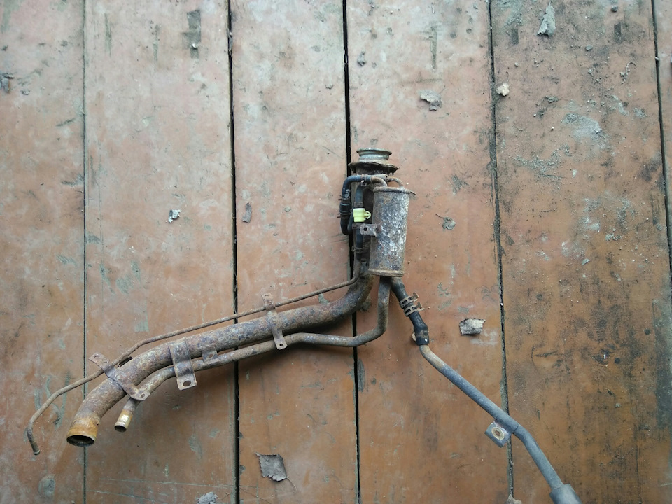 Как отремонтировать заливную трубу бензобака - 90 фото