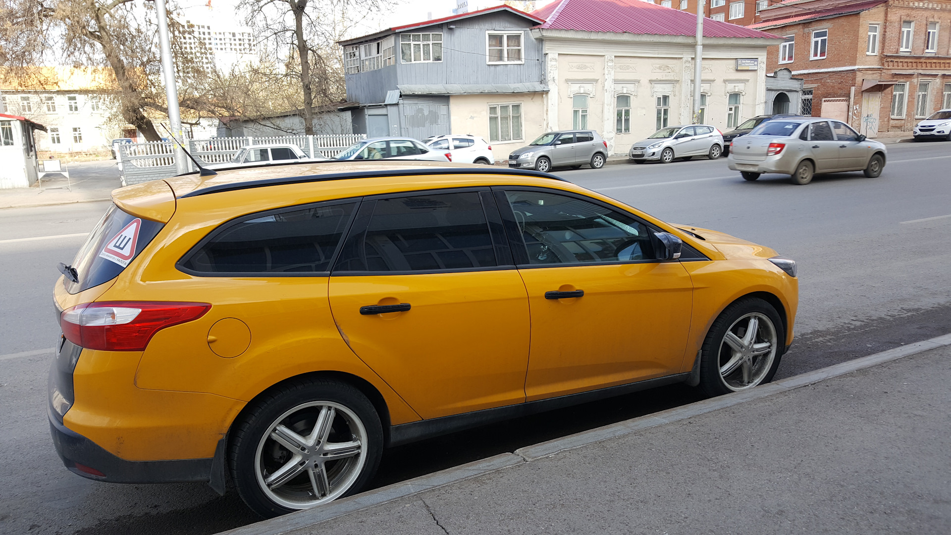 Рейлинги ST. Установка на форд фокус 3 универсал. — Ford Focus III Wagon,  1,6 л, 2016 года | стайлинг | DRIVE2