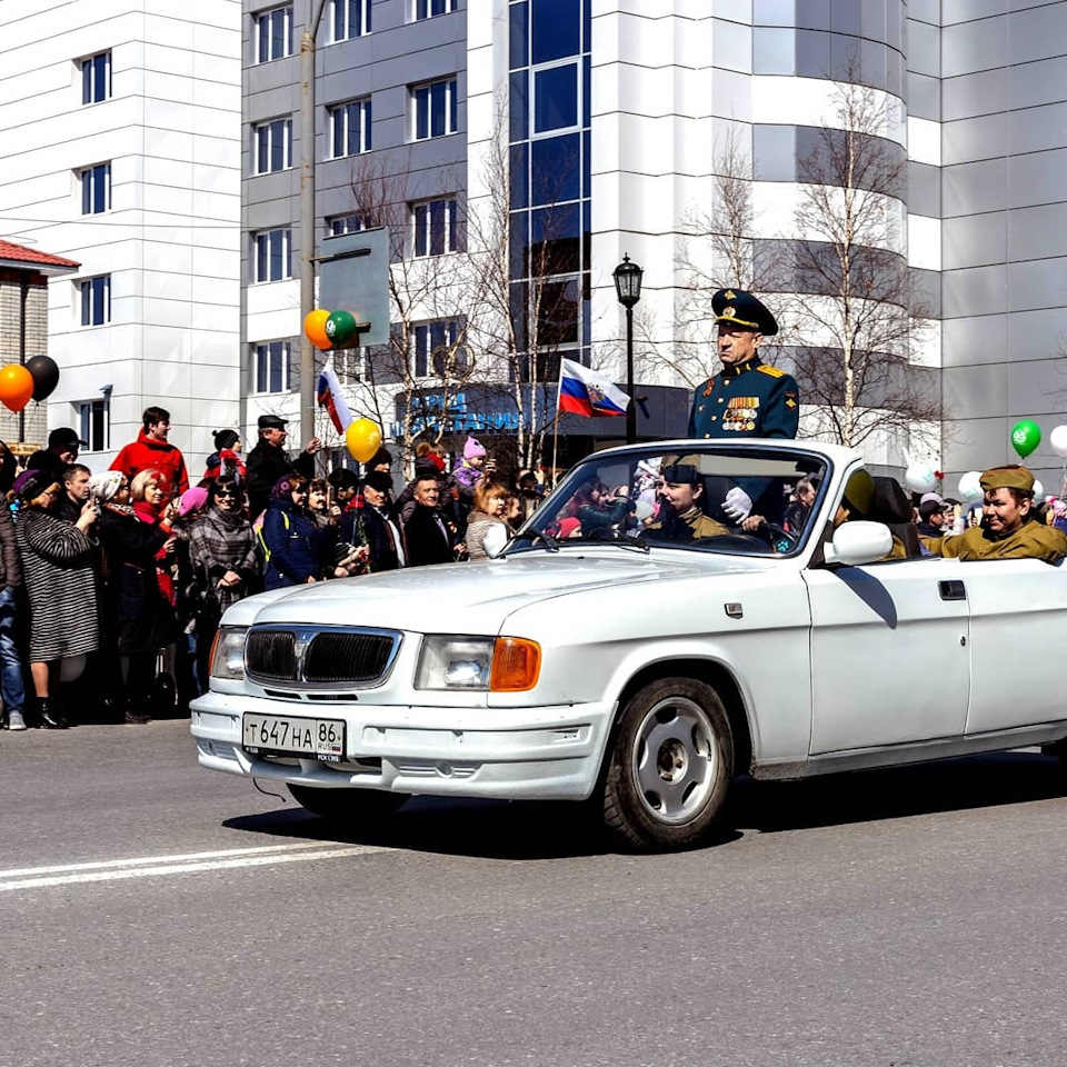 9 мая Парад Победы — ЗИЛ 157, 6,5 л, 1961 года | встреча | DRIVE2