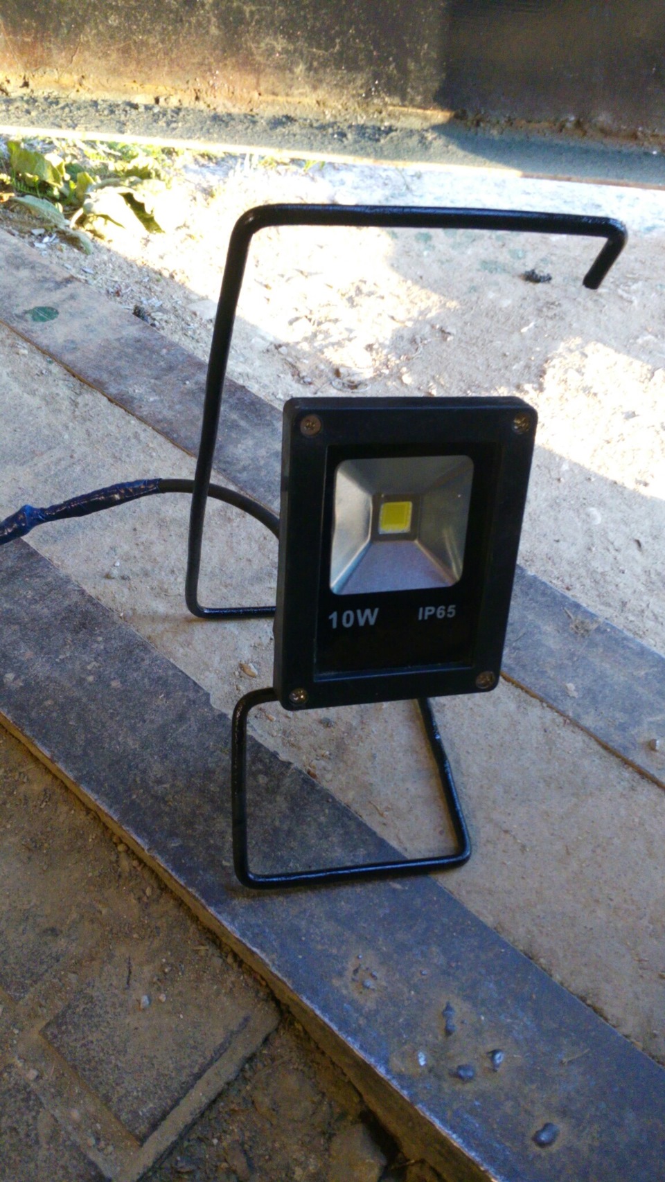 Переноска для светодиодного прожектора. — DRIVE2