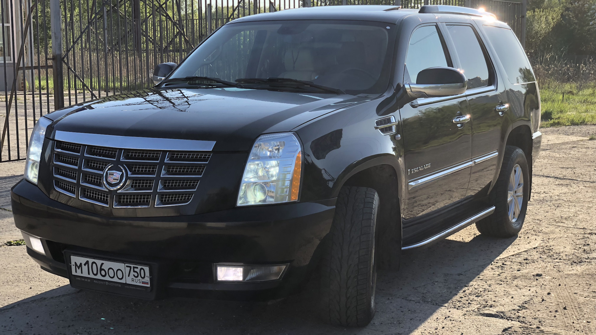 Cadillac Escalade (3G) 6.2 бензиновый 2007 | борт 106 на DRIVE2