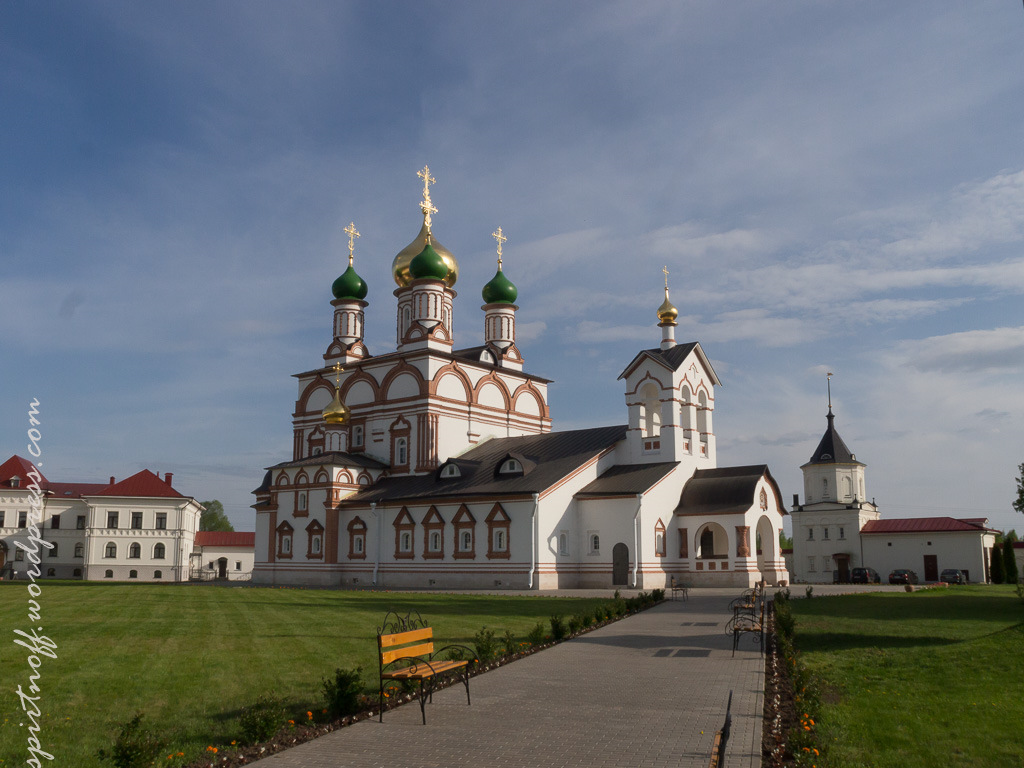 Варницкого монастыря. Троице-Сергиев Варницкий монастырь. Варницы. Троице-Варницкий монастырь. Собор Сергия Радонежского. Родина Сергия Радонежского Варницы. Троице-Сергиев Варницкий монастырь официальный сайт.