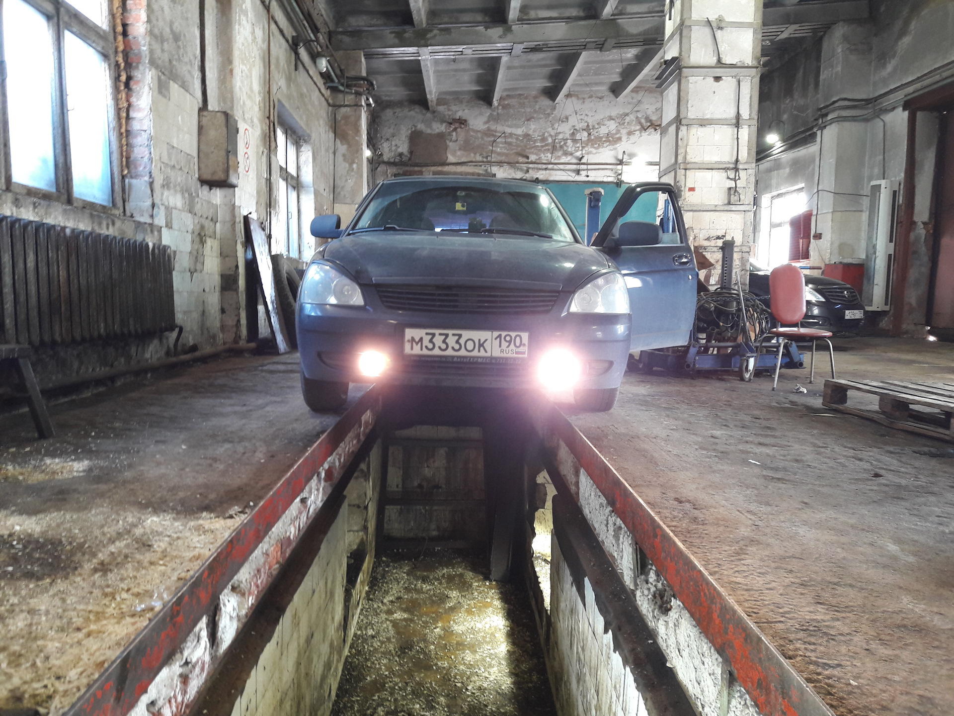 Туманки. — Lada Приора хэтчбек, 1,6 л, 2011 года | своими руками | DRIVE2