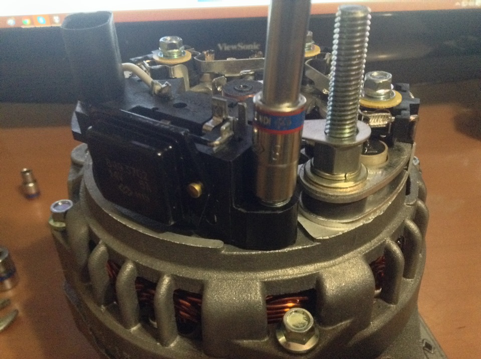 Приводим в порядок питание (Часть 3 — Замена штатного регулятора ...