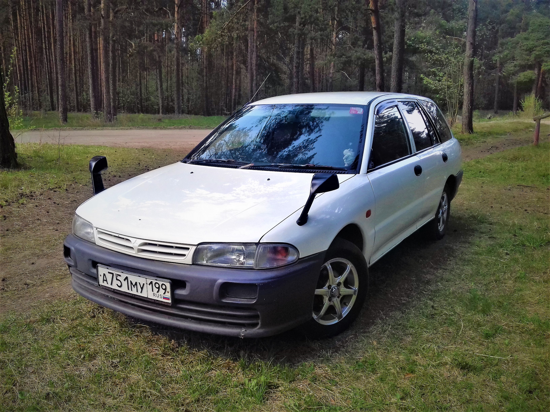 Митсубиси либеро. Митсубиси Либеро 5. Mitsubishi libero 1999 тюнинг. Митсубиси Либеро 2000г тюнинг. Митсубиси Либеро 2001 тюнинг.