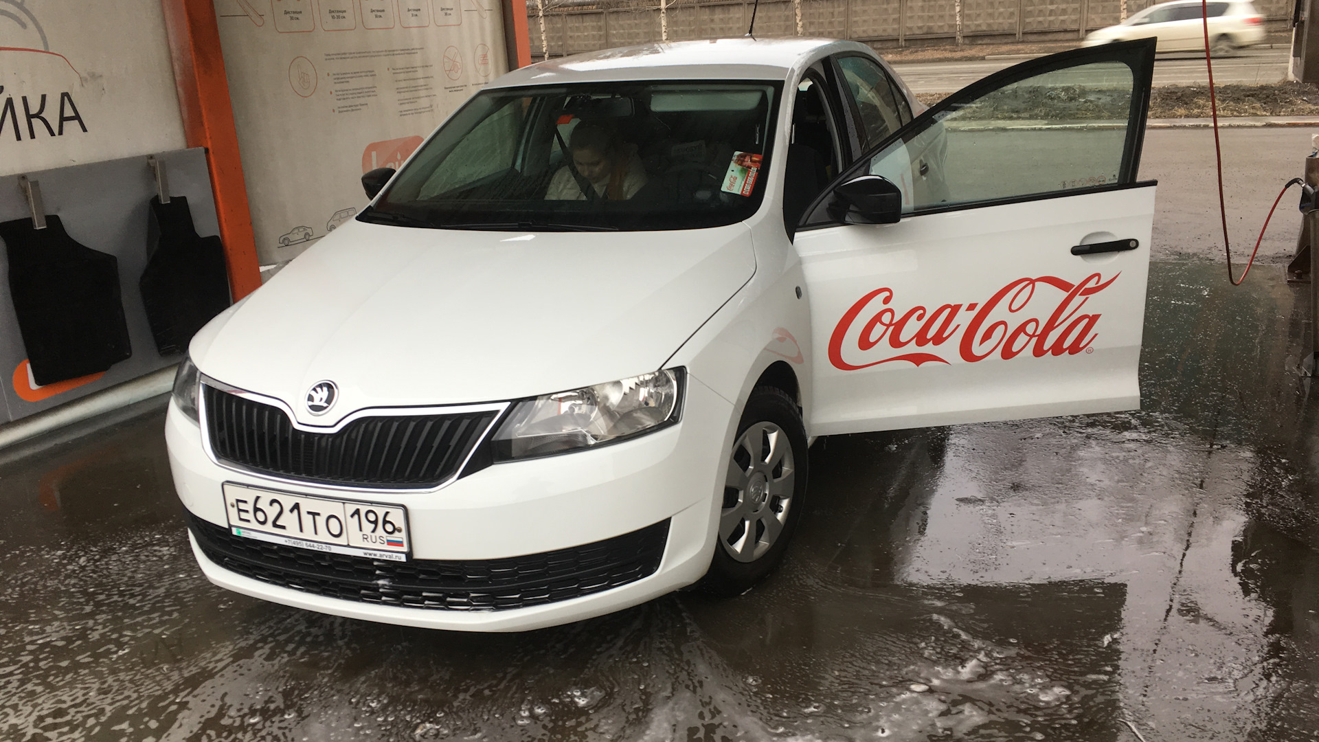 Skoda Rapid (1G) 1.6 бензиновый 2017 | Coca-Cola на DRIVE2