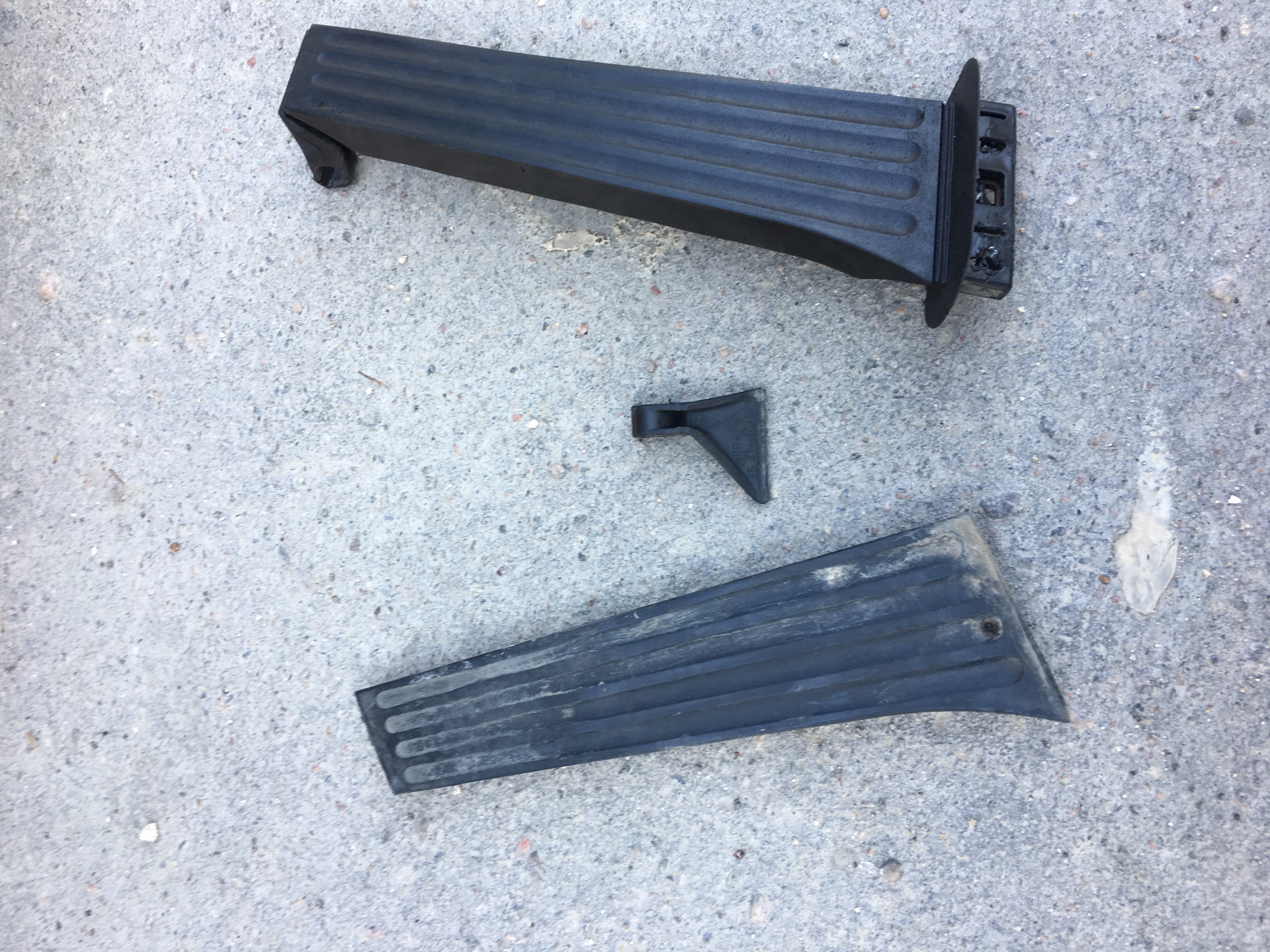 Бмв е34 педали. Педаль газа бмв е39. Педаль газа e36 compact. Bmw x5 e53 педали. Педаль газа bmw.