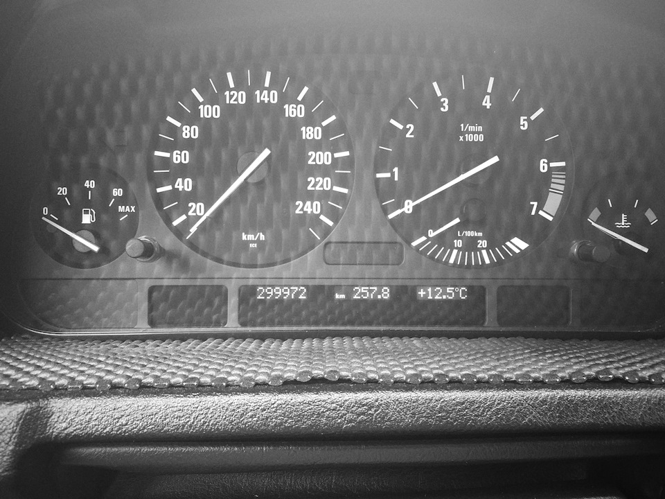 №1. 300000 без 28 км — BMW X5 (E53), 3 л, 2004 года | просто так | DRIVE2