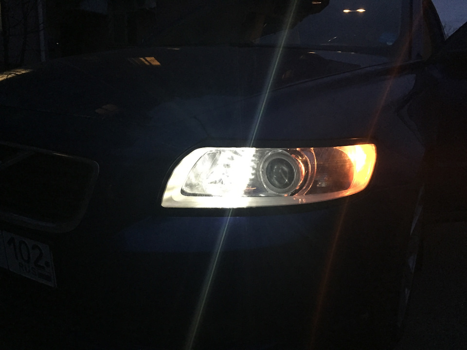 Замена габаритных лампочек в фаре — DRIVE2