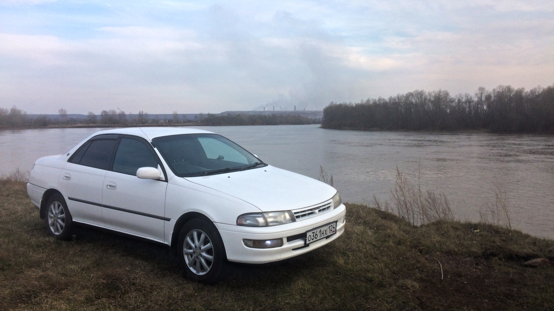 Toyota Carina (6G) 1.5 бензиновый 1994 | 