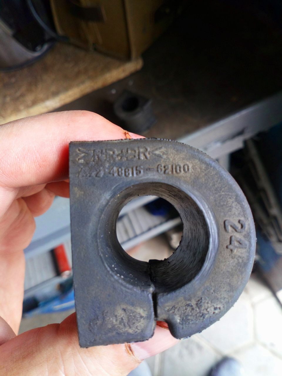 Замена втулок стаба — Pontiac Vibe (1G), 1,8 л, 2005 года | расходники ...