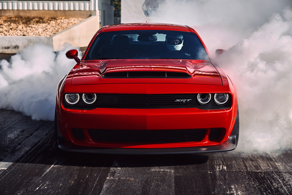 Dodge Challenger srt Demon Red