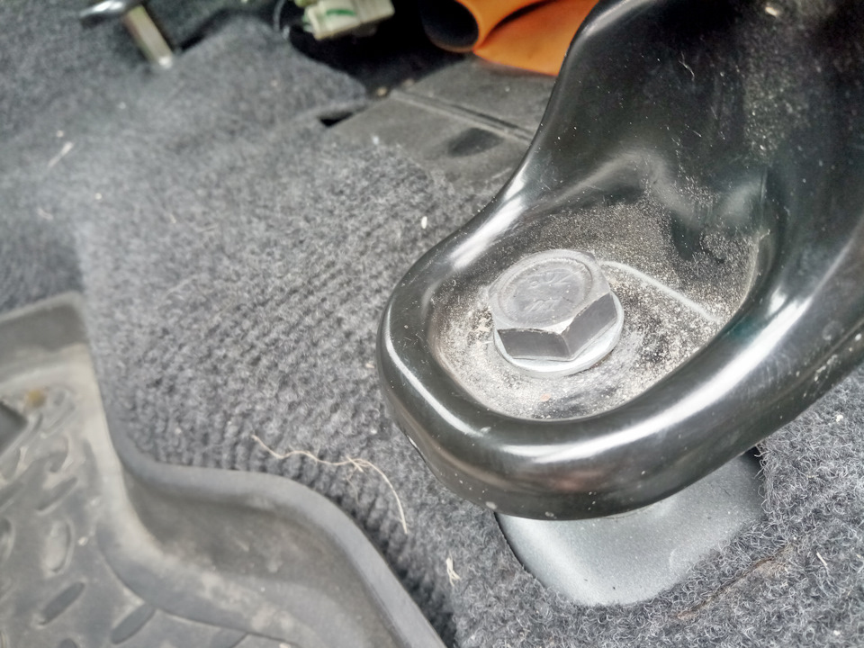 Фото в бортжурнале Mitsubishi L200 (4G)