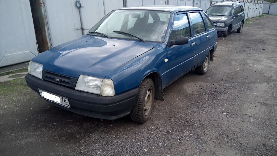 Воры вырвали колодку жгута проводов у монтажного блока. — ИЖ 2126, 1,6 ...