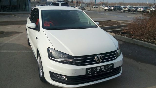 Volkswagen Polo Sedan 1.4 tsi