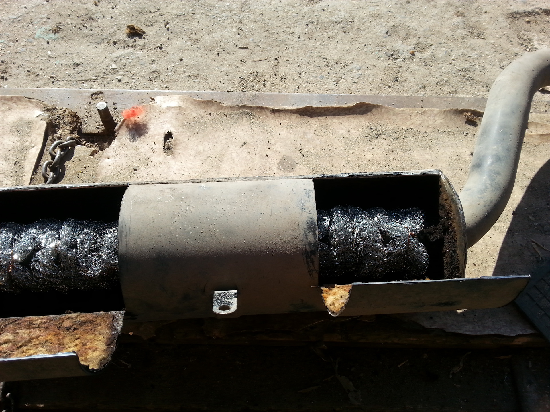 Что сделать чтобы глушитель рычал. Прямоток на гранту лифтбек 8 клапанов. Выхлопная система змз 405 евро 3. Ревет глушитель. Рычит глушитель.