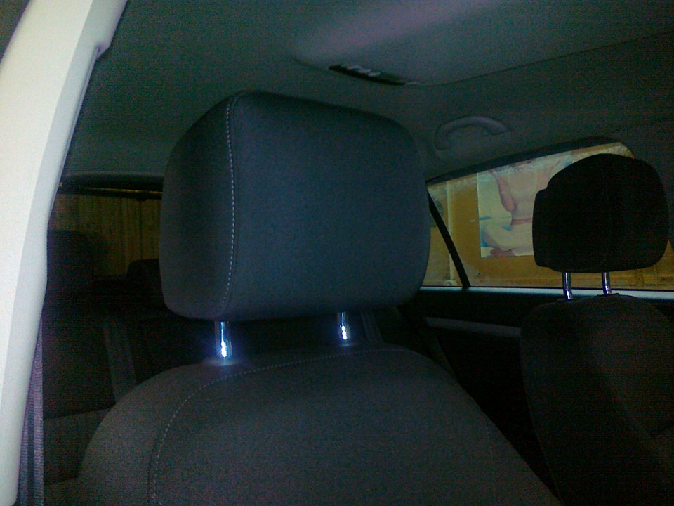 Подголовники на A5 FL от Tiguan — Skoda Octavia A5 Mk2, 1,8 л, 2012 ...