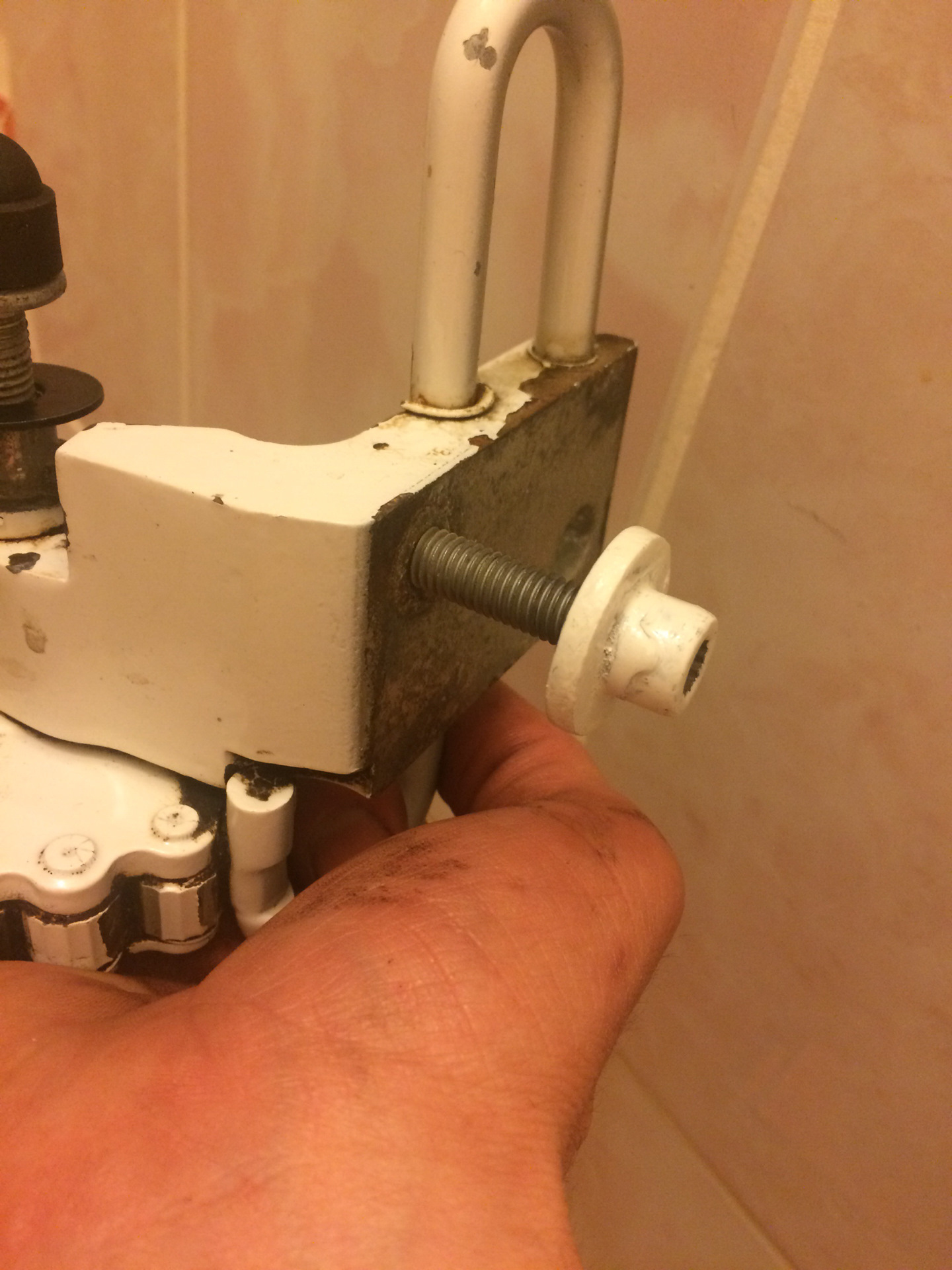 Провисшая дверь 1.1 — Volkswagen Passat B6, 2 л, 2007 года | своими ...