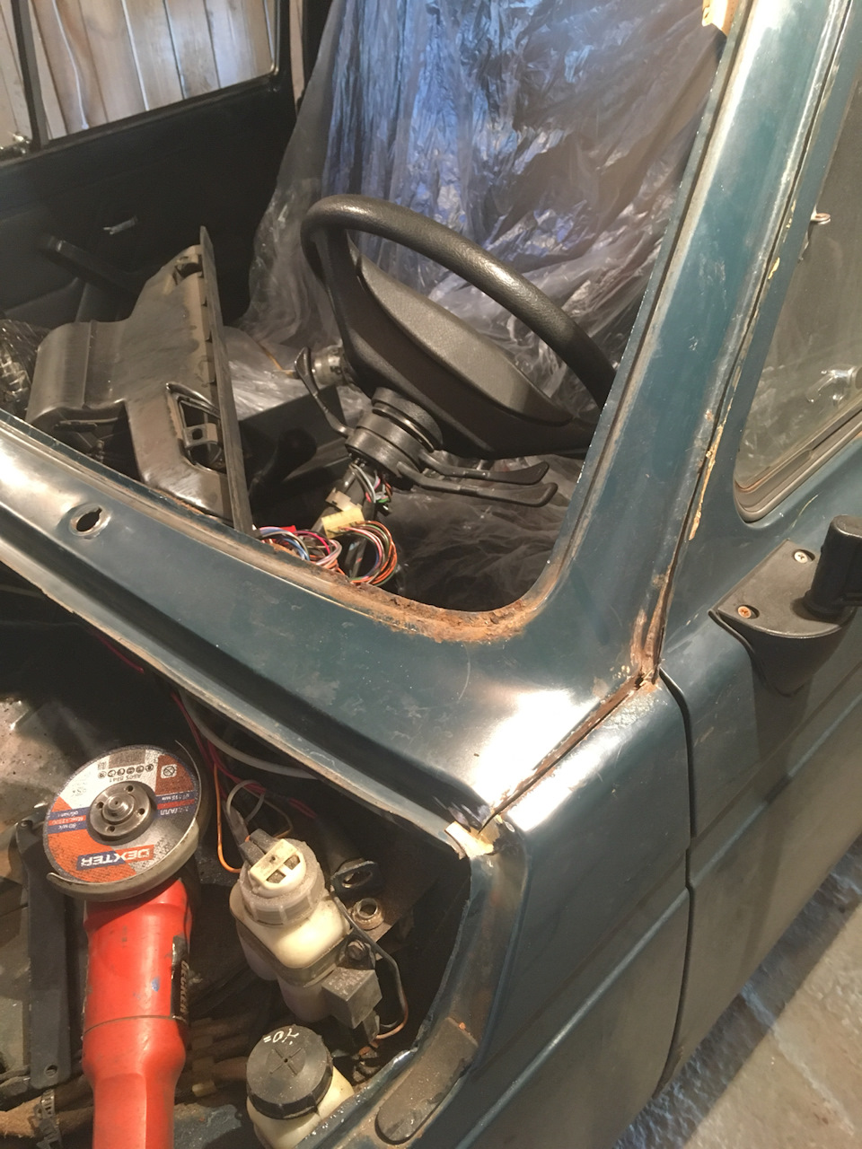 Замена уголков лобового стекла Нива — DRIVE2