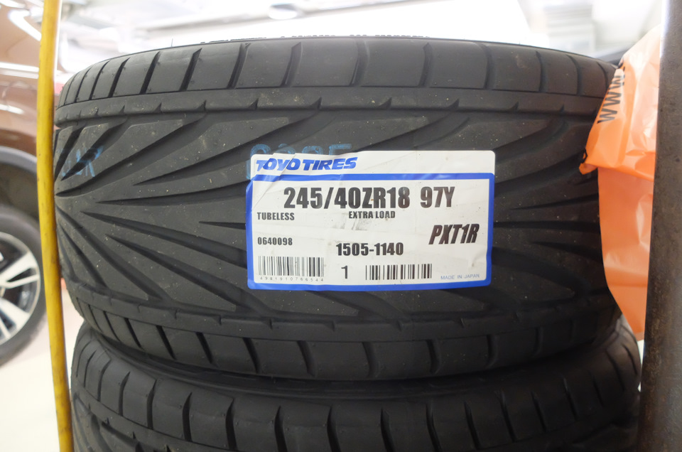 Novyj Komplekt Toyo Proxes T1r 225 40 R18 92y I 245 40 R18 97y Lexus Is 2 5 L 08 Goda Na Drive2