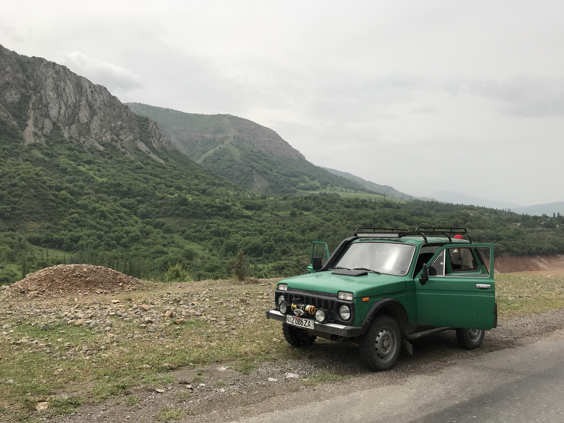 13.05.18 Нефритовое озеро Урунгач. Узбекистан . P.s полный ка**ец 😂 — Lada  4x4 3D, 1,6 л, 1978 года | покатушки | DRIVE2