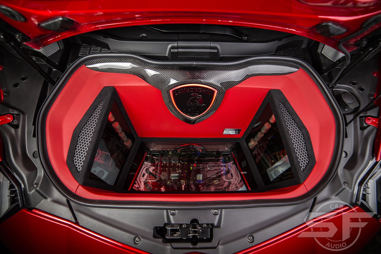 Ламборгини каунтач лп. Lamborghini huracan багажник. Lamborghini huracan spyder 1 24. Ламборджини авентадор багажник. Ламборгини багажник.