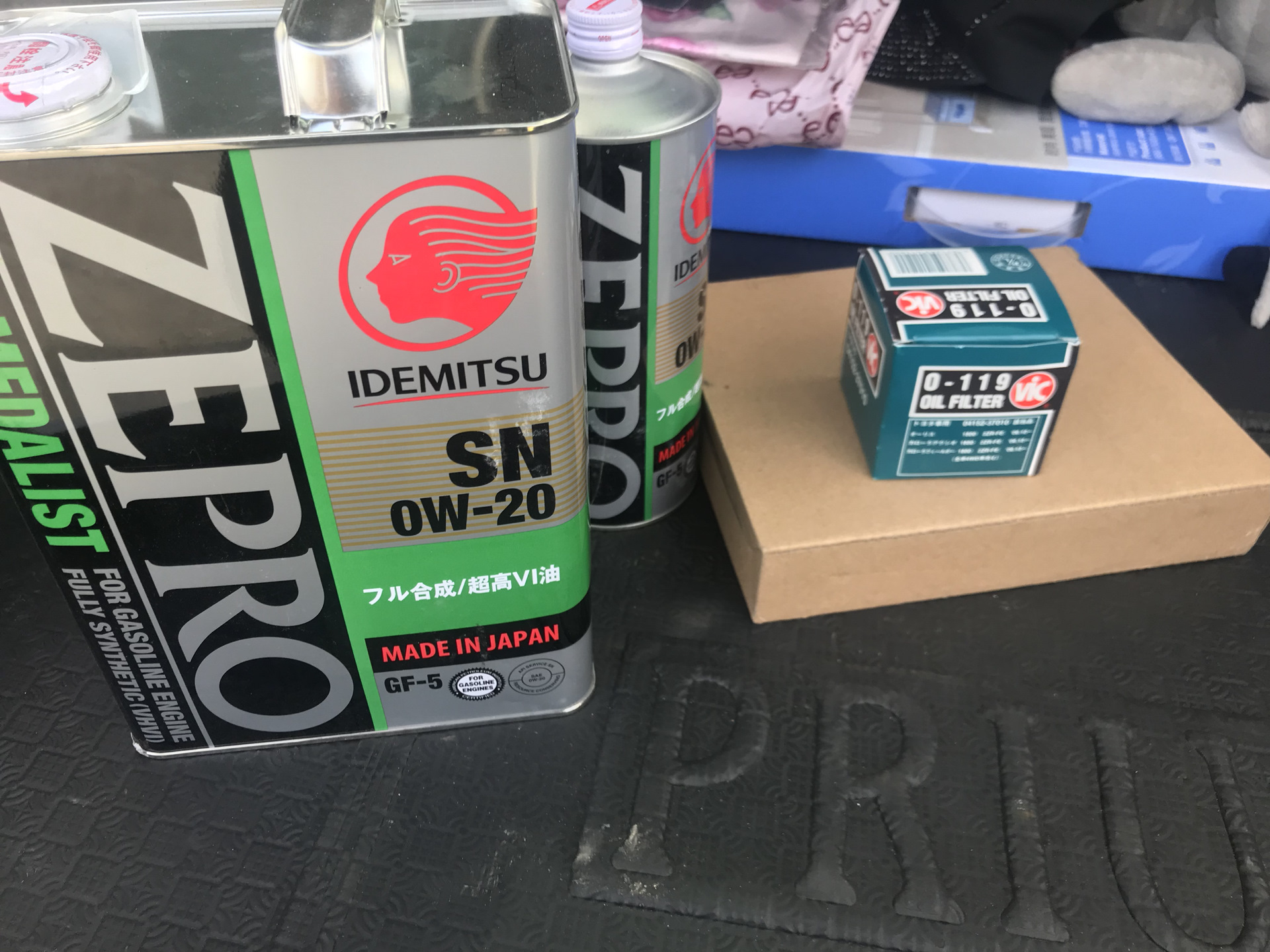 Установка регистратора на 2 камеры📽 — Toyota Prius (30), 1,8 л, 2010 ...