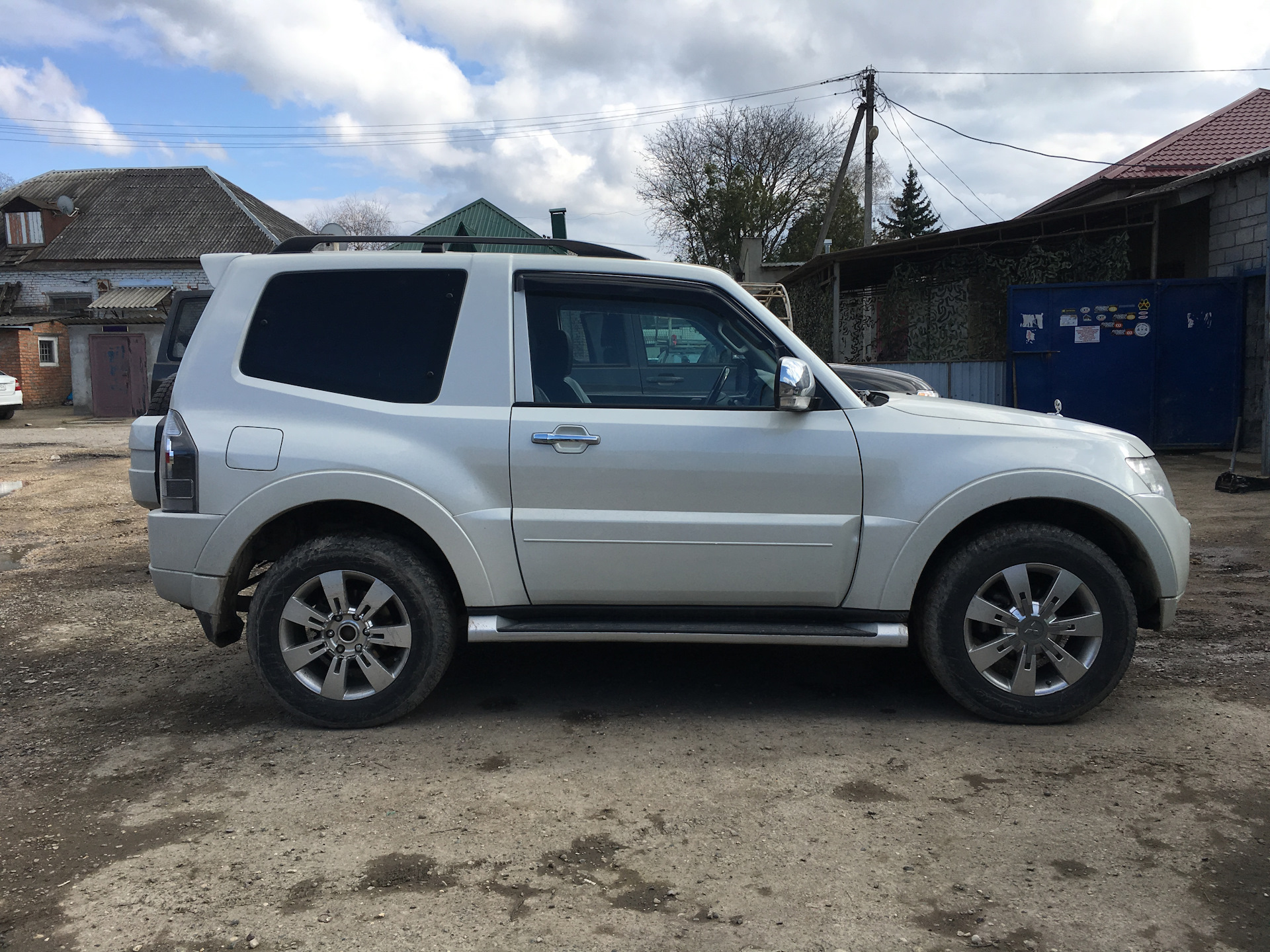 Лифт паджеро 3. Паджеро 4 коротыш. Лифт Паджеро 3 коротыш. Mitsubishi Pajero 4 3 Door.