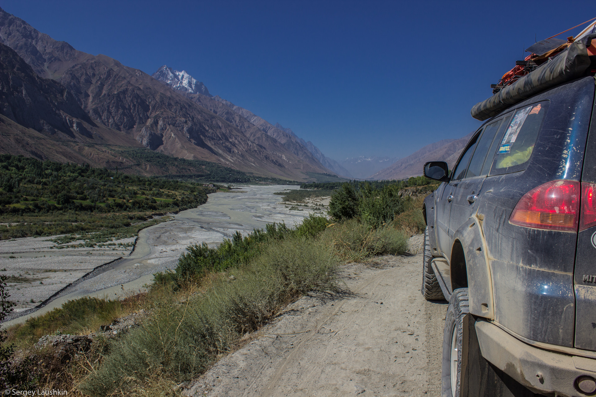 Памир 2. Дорога Ванч Памир. Анзобский перевал. Driver Pamir Mountains.