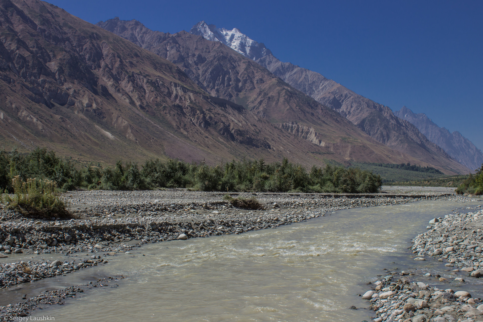 Погода памир. Таджикистан Памир Ванч. Ванч река Памира. Долина Ванч. Река Ванч Таджикистан.