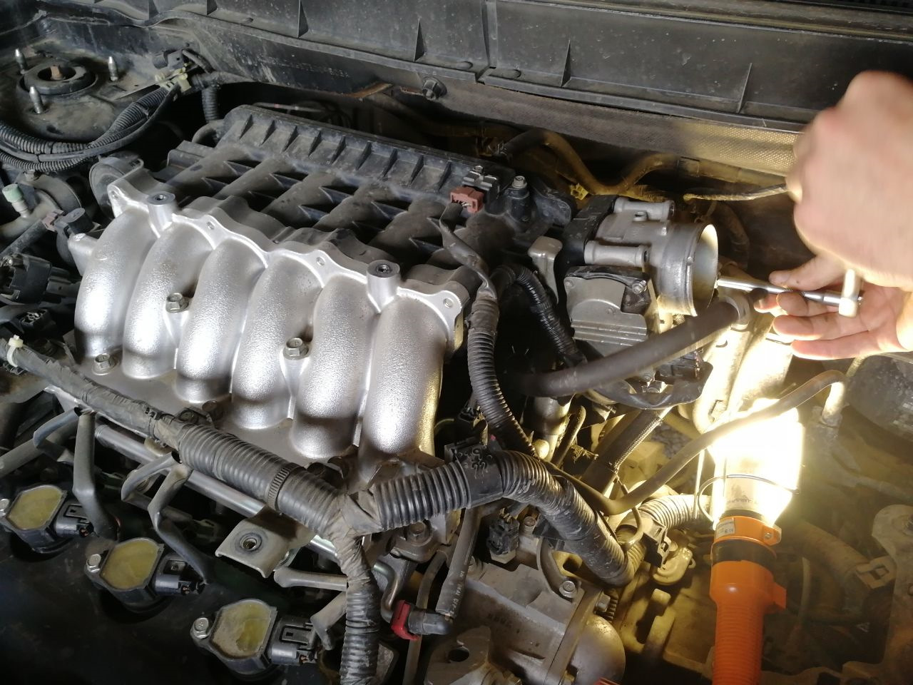 замена прокладки клапанной крышки аутлендер. 4. замена прокладки клапанной крышки аутлендер. Outlander xl 2. 4.