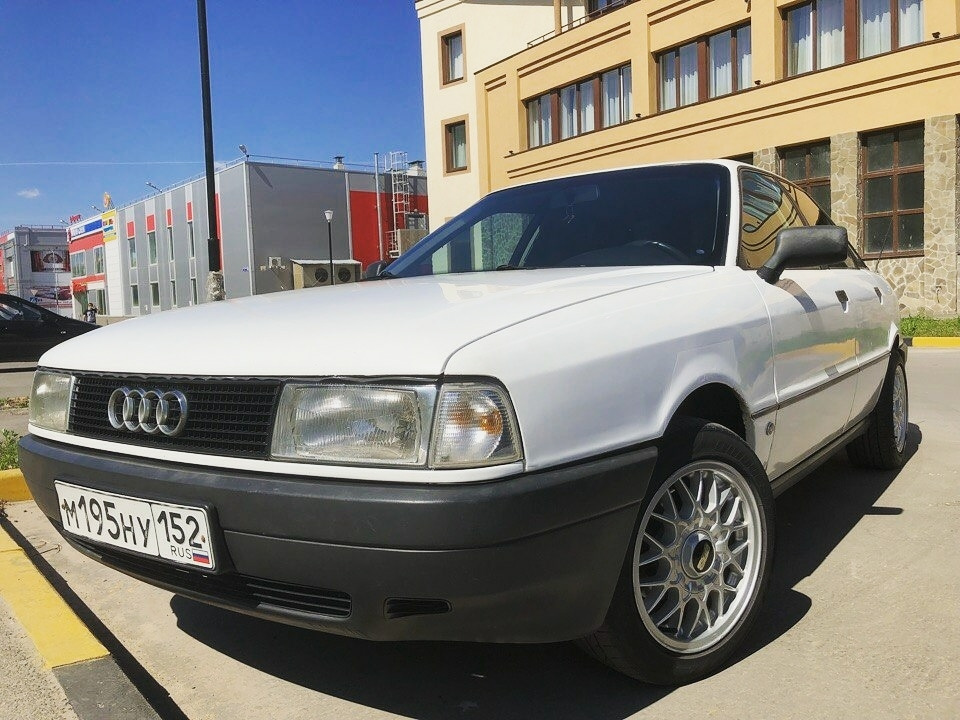 Нижний 80. Ауди 80 на стиле. Audi 80 на стиле.