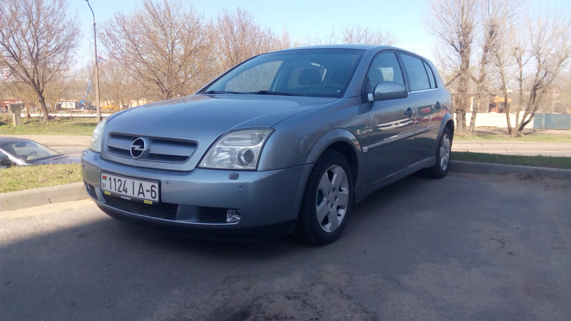 Опель Сигнум 2.2 бензин. Opel Signum с 2006–2008 г.в белый фон.