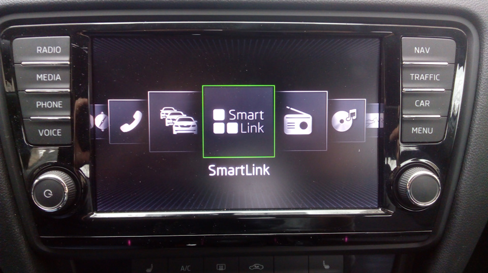 Smartlink s3 мониторинг авто. Smartlink skoda активация. Магнитола свинг шкода рапид. Смарт линк шкода. Smartlink skoda активация.