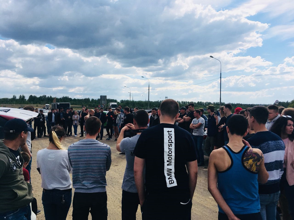 мини брифинг как себя вести на данном мероприятии — Mitsubishi Lancer Evolution VIII