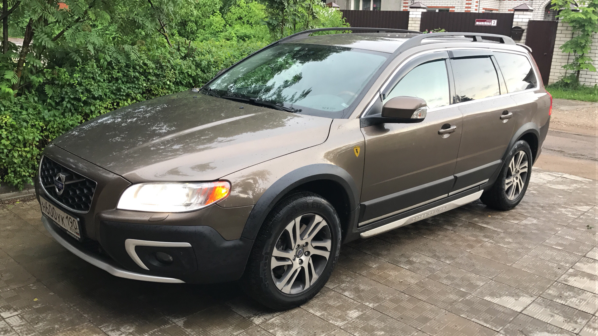 Volvo xc70 2.4 дизель. Xc70 r18. Volvo xc70 r18. Volvo xc60 r18. Диски Вольво хс70 r18.