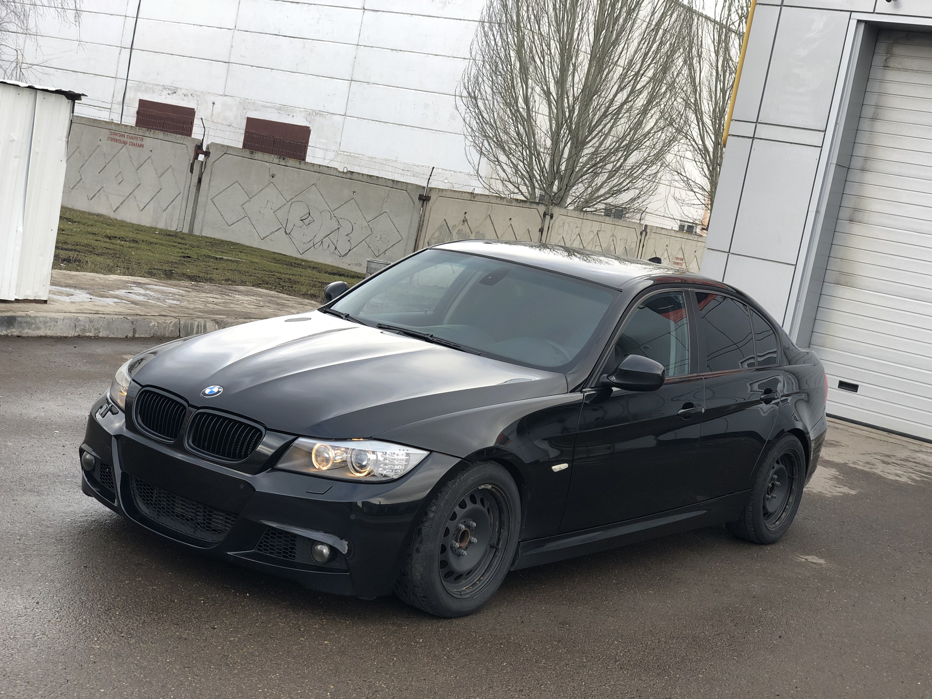 На штампах😂 — BMW 3 series (E90), 2 л, 2009 года | просто так | DRIVE2