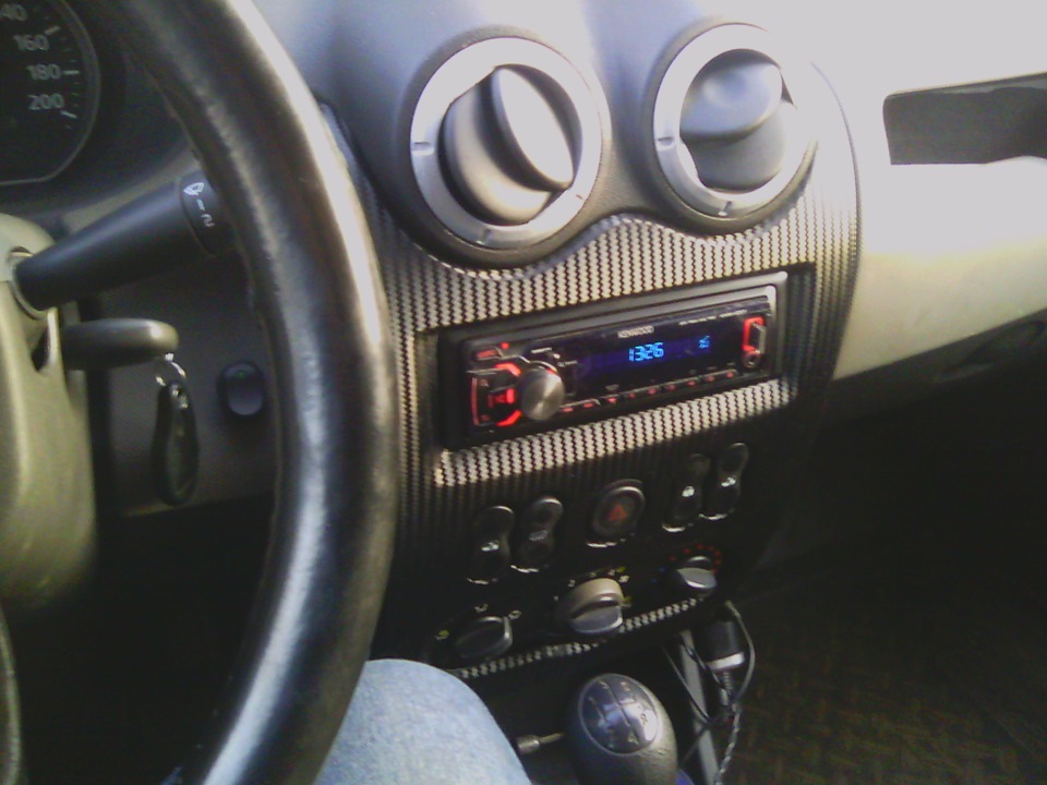 центральная консоль — Renault Logan (1G), 1,6 л, 2010 года | тюнинг ...