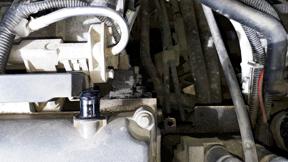 Вот такая каша начала скапливаться достаточно давно, но лишь месяц назад решил разобраться с этим вопросом) — Ford Focus Wagon I