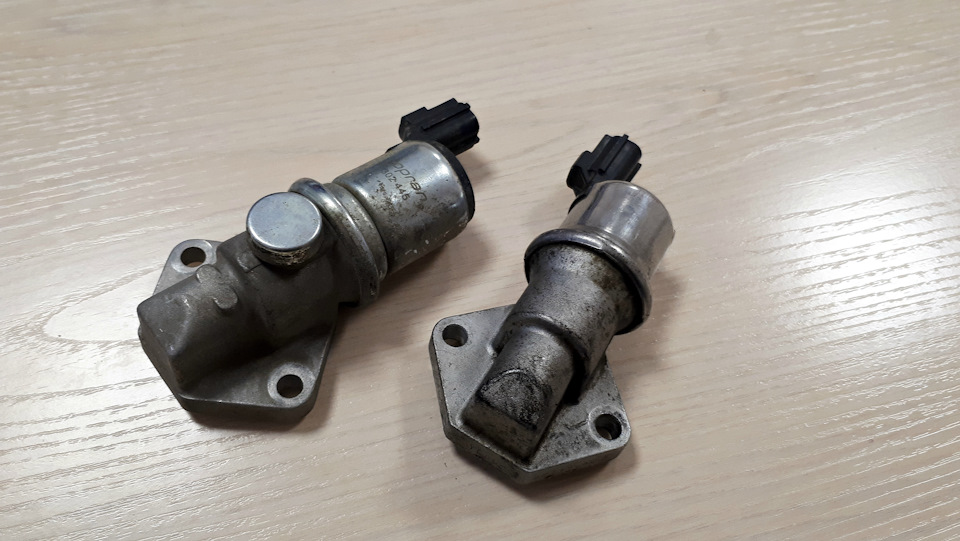 А это герои сегодняшней записи, аналог отработал 7 лет, оригинал 6… — Ford Focus Wagon I