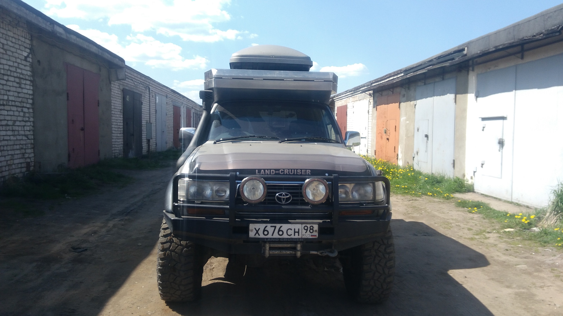 Toyota Land Cruiser 80 Camper