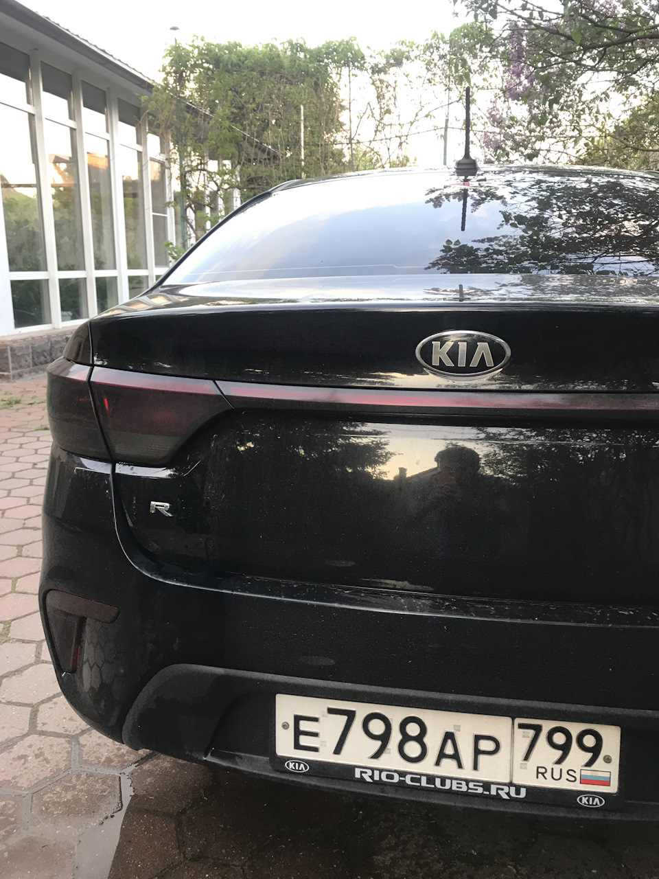 Как снять шильдик киа рио 3 Теперь она не Rio - KIA Rio (4G), 1,6 л, 2017 года стайлинг DRIVE2