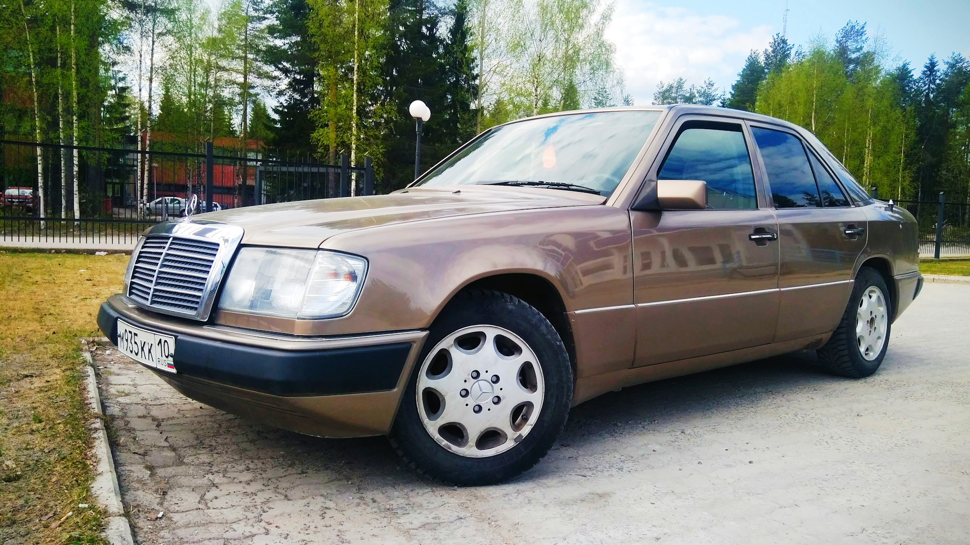 Mercedes-Benz E-class (W124) 2.5 дизельный 1989 | 250D Царская 👑 повозка  на DRIVE2