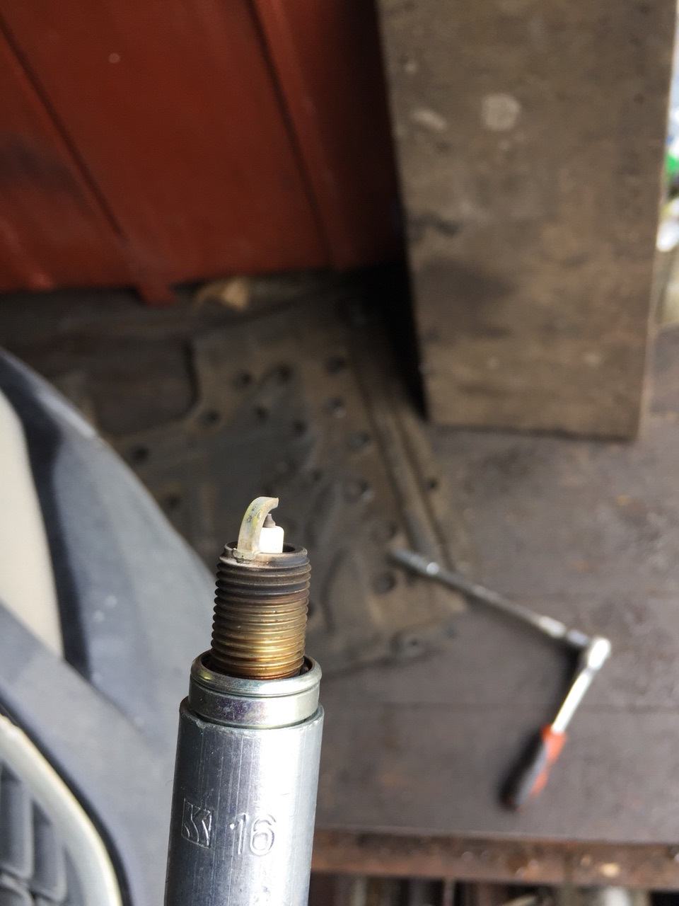 Ошибка P0171 и клапан вентиляции бака — Opel Astra J, 1,6 л, 2011 года ...