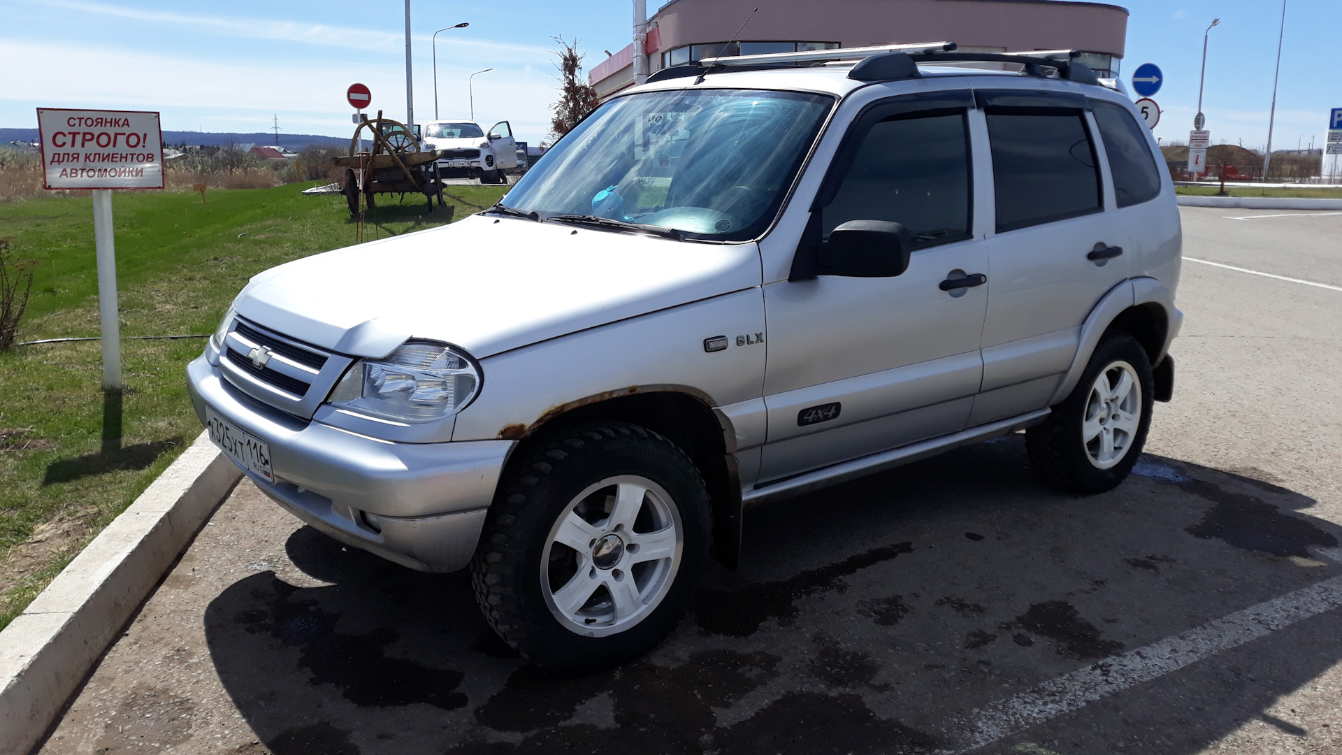 Chevrolet Niva fam 1