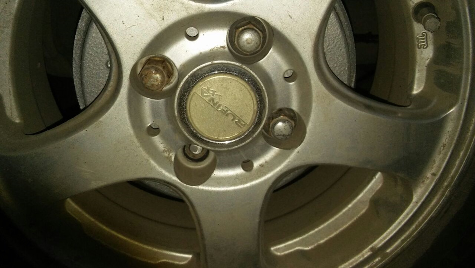 замена сломанной шпильки — Honda Civic Ferio (7G), 1,5 л, 2001 года ...