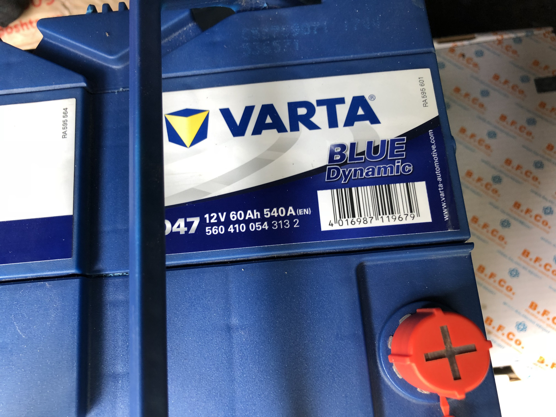 Varta 60ah. АКБ 12v 60ah 540a варта. Аккумулятор Varta Blue Dynamic для Митсубиси Лансер 9. Varta 60ah, 12v, 540a en, Blue Dynamic, 232x173x225, обратной полярности, d47, 560 410 054. Mitsubishi Outlander Varta.