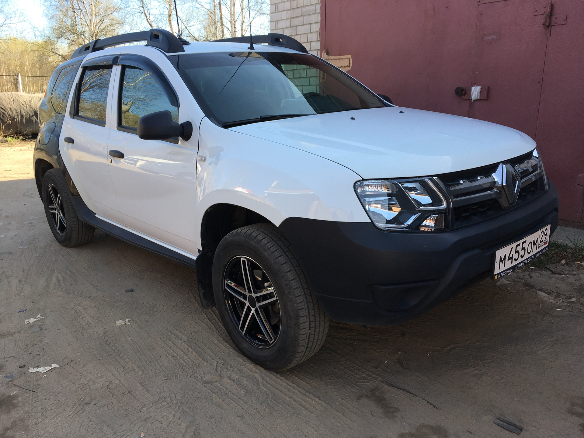 Установить рено. Neo 676 Duster. Neo 641 на Duster. Neo 640 на Дастер. Разболтовка Renault Duster.