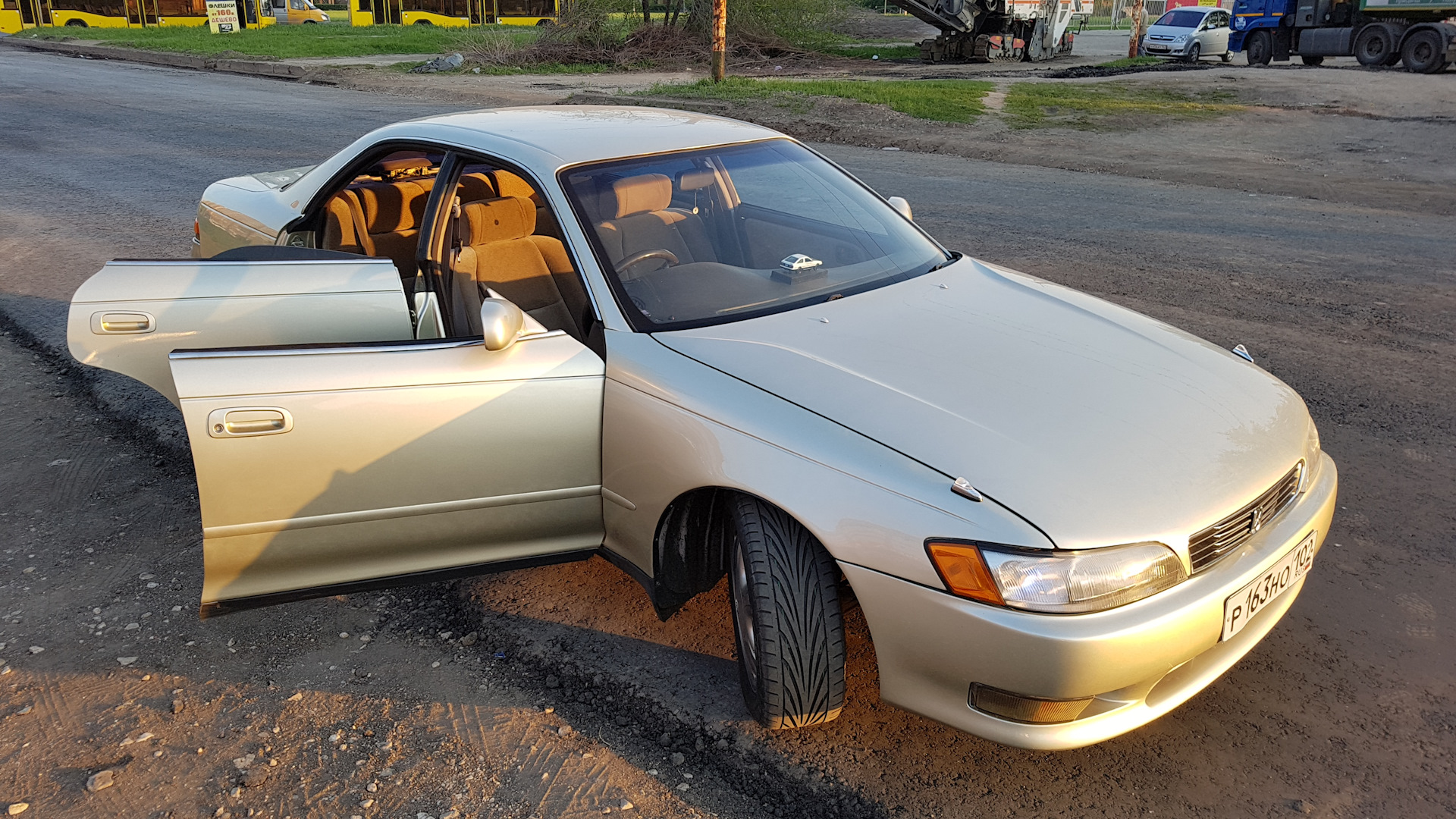 Toyota Mark II x90 Dracen